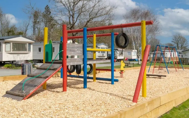 Noble Court Holiday Park