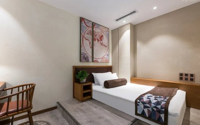 James Joyce Coffetel (Beijing Guomao Jianguomen Subway Station)