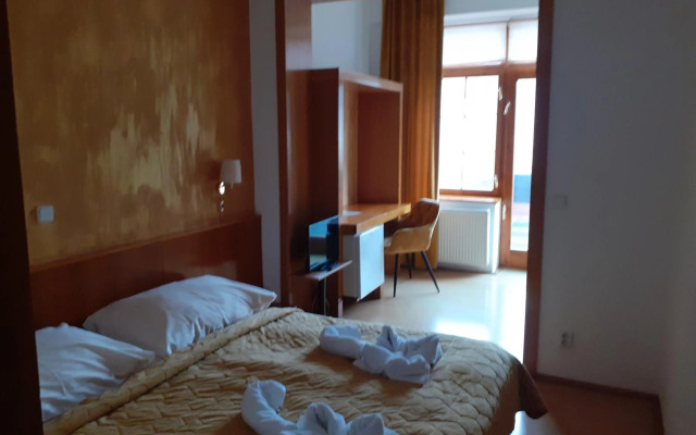 Hotel Gold