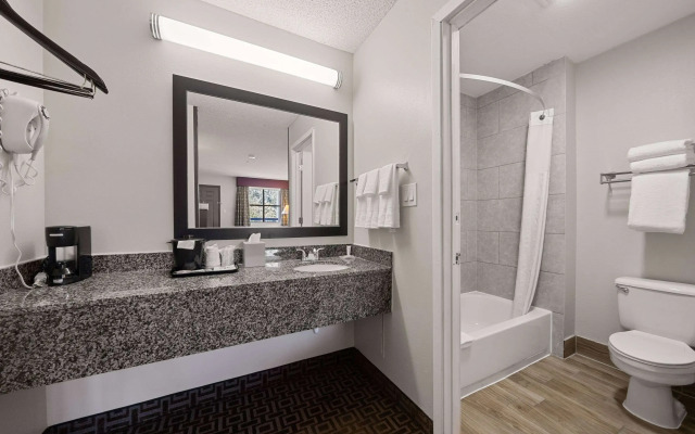 Days Inn by Wyndham Round Rock
