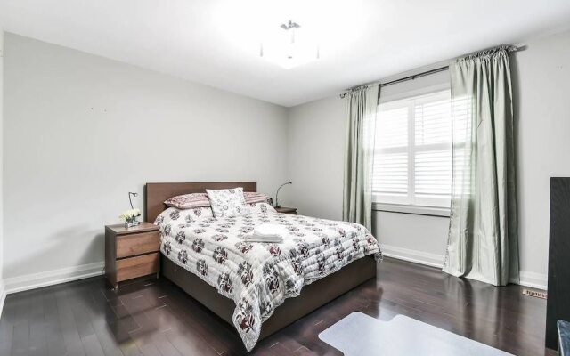 Markham Luxurious Home