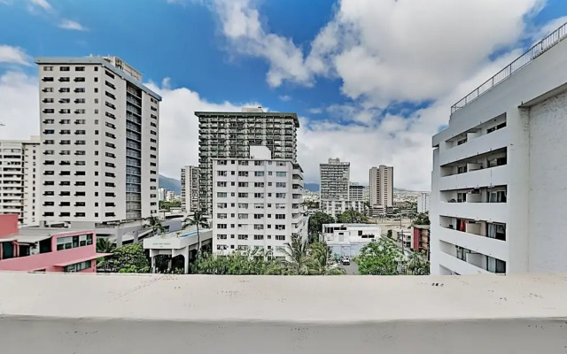 Kuhio Village 904a Condo by RedAwning