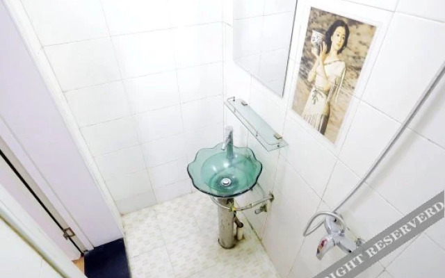 Zhenxia Business Hotel