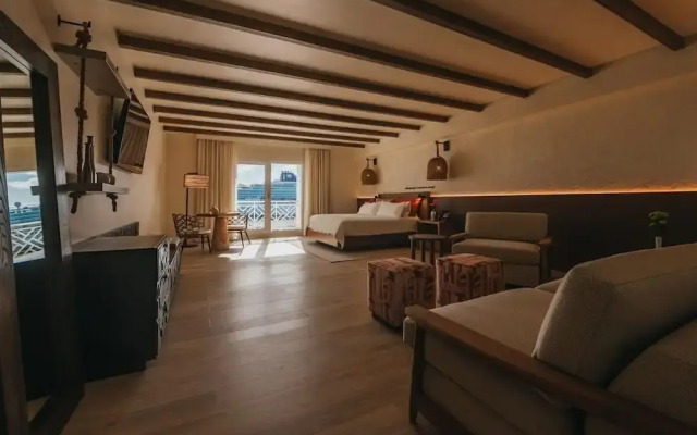 Renaissance Ocean Suites