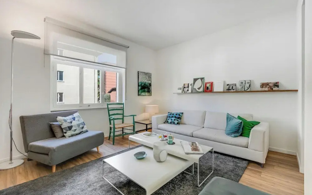 Elegant Apartment