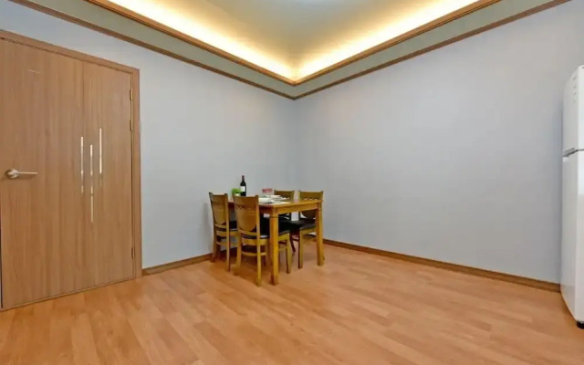 Erefarm Hostel