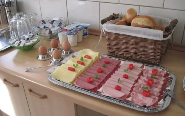 Hotel-Pension "Alte Schule"