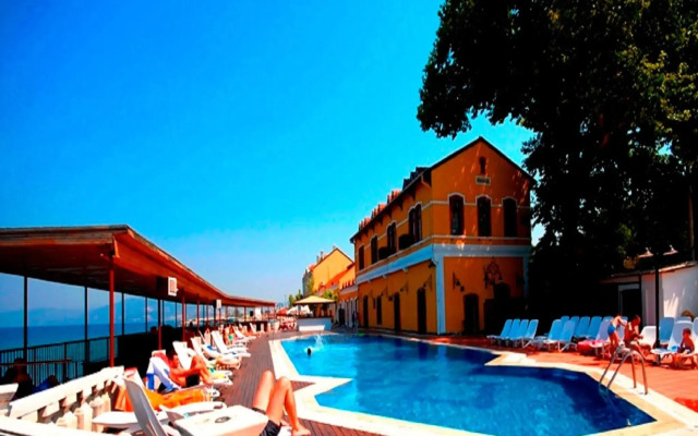 Montania Special Class Hotel