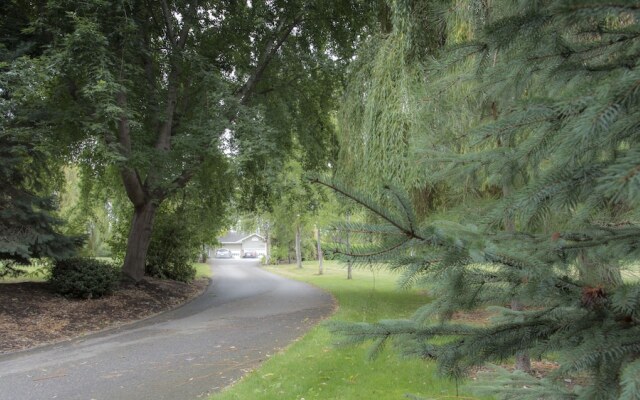 E'Laysa Guesthouse and Vineyard Retreat