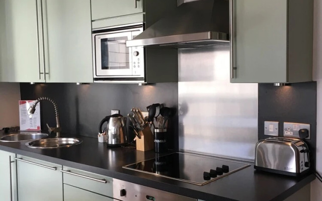 Still Life Tower Hill Executive