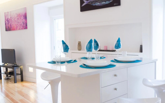 Penthouse Duplex in Alfama with Ac