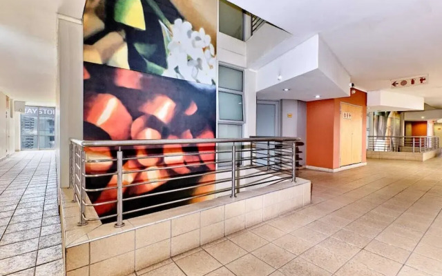 Glammys Suites at Hydro