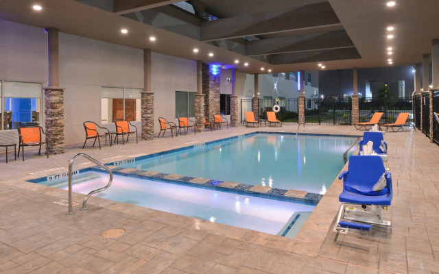 Holiday Inn Express & Suites Houston E - Pasadena by IHG