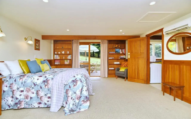 Otahuna Hideaway - Christchurch Holiday Homes