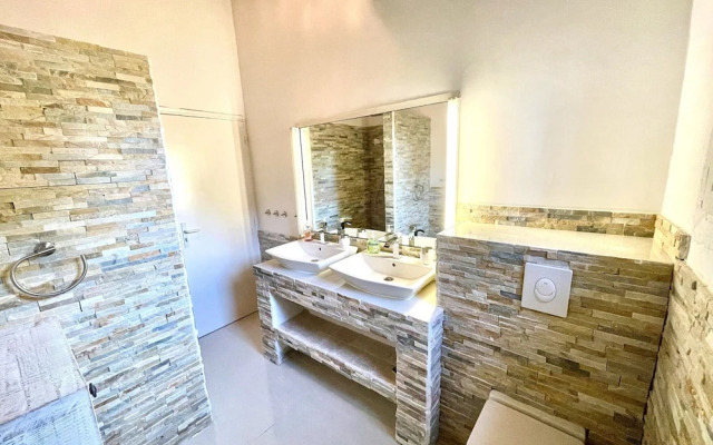 Majestic Villa in Lecci With Garden