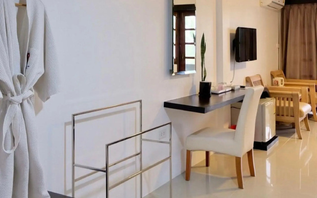 S2 Hotel