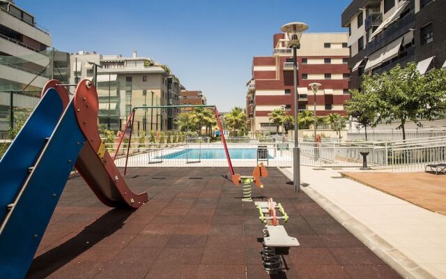 EnjoyGranada LUJO Piscina y Parking