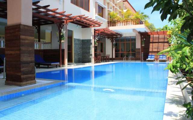 9 Dragon Hotel