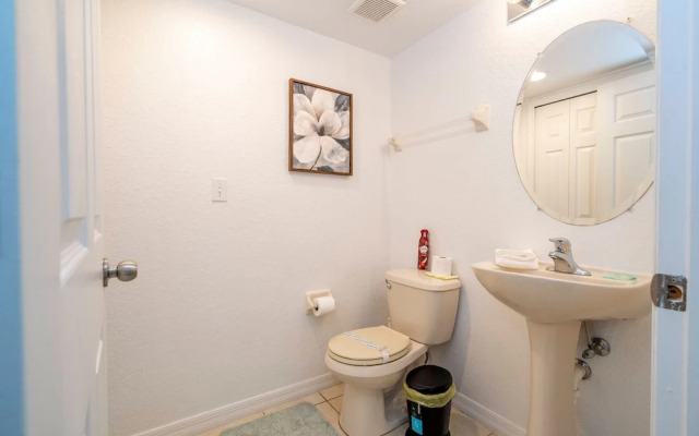 Cozy 3BR Regal Oaks Close to Disney