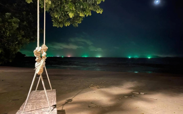 The Parlour Krabi by ZUZU