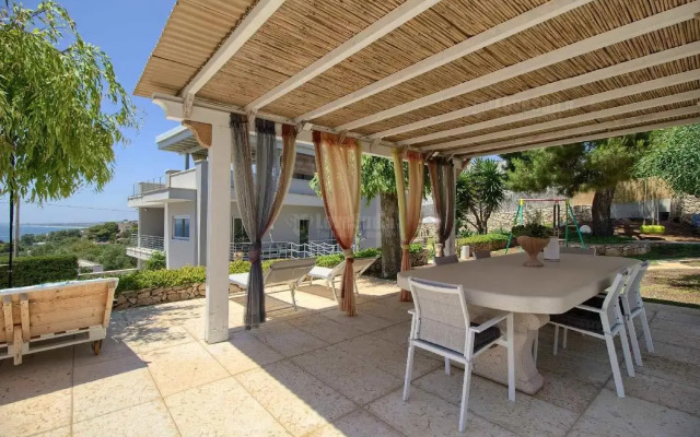 Blue Room - Beach View Villa Controvento