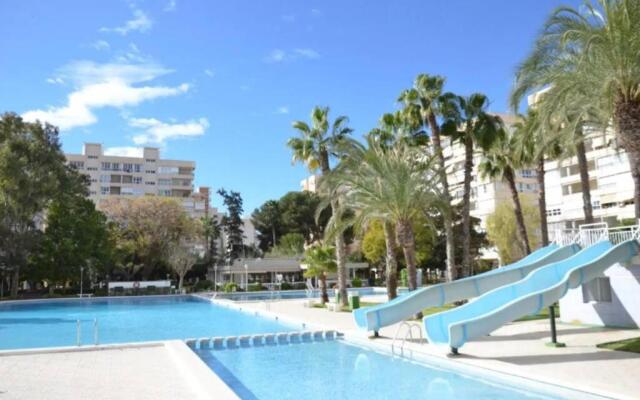 Garden apartment with Pool and AC