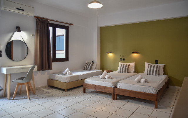 Iraklis Studios & Apartments