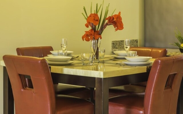 N2N Suites - Ochio Rios Vacation Home