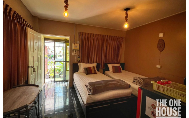 The One House – Guest Rooms – Nan