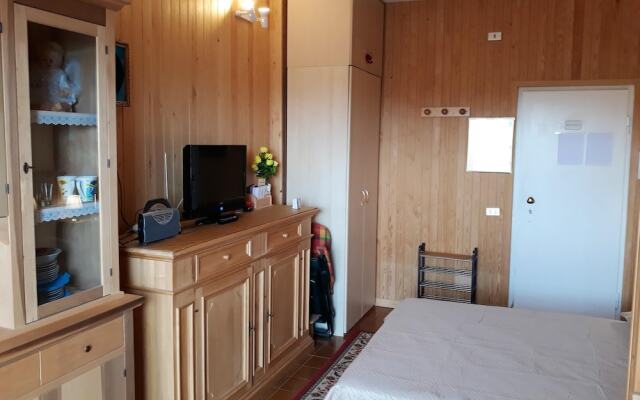 Studio in Voghera, With Wonderful City View and Furnished Terrace