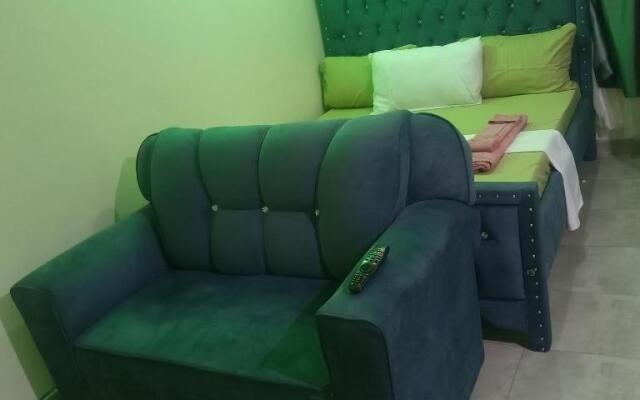 La Grande cosy studio apartment