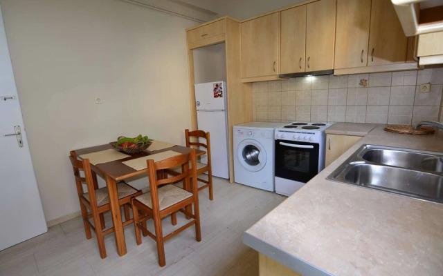 Mara's Apartments