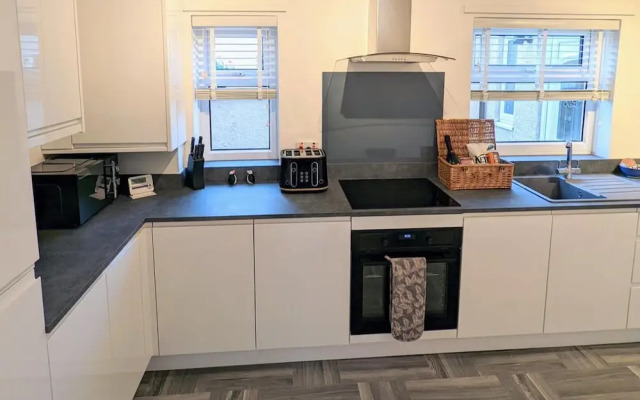 Woodbine Retreat, A Remarkable 3 Bedroom House