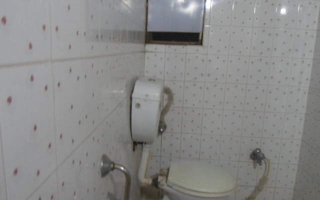 Hotel Sri Jai Palace – Bathroom – Nashik