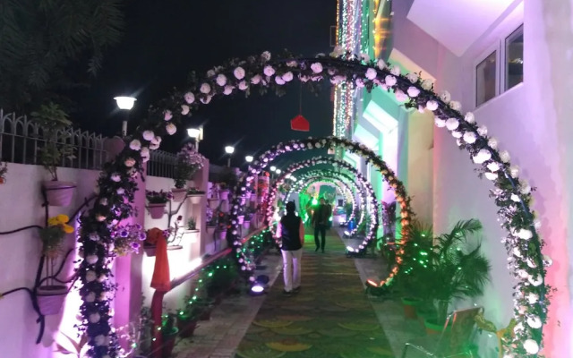 Dhamma Grand Hotel Resort