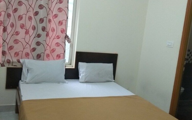 Iroomz Sri Srinivasa Residency