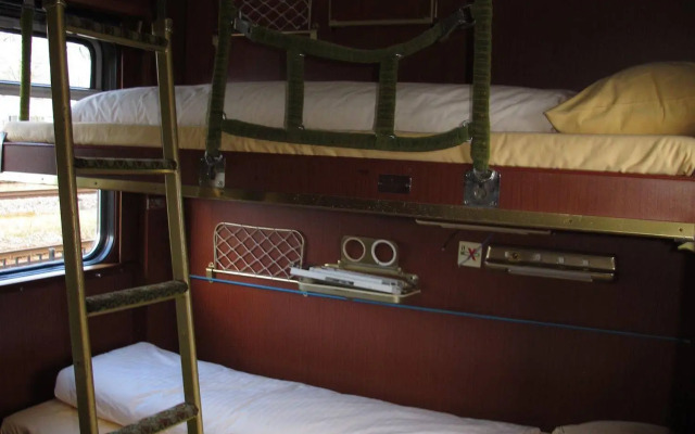 Train Lodge Amsterdam - Hostel