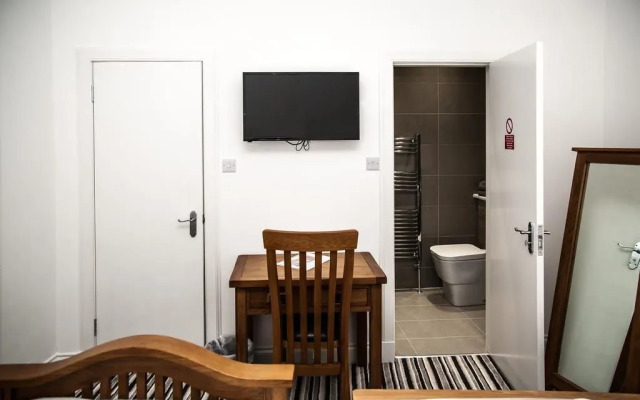 Maze Rented Accommodation