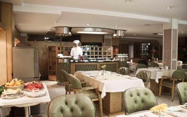 Melal Apartment Hotel.هتل آپارتمان ملل