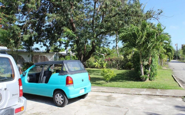 Sungazer - Holetown Apt & Beach Club on West Coast