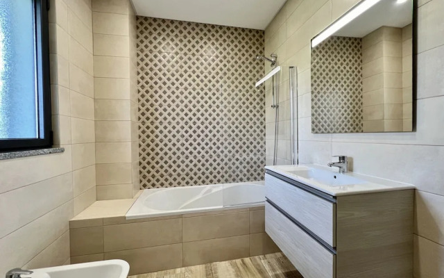 Quarteira Modern by Homing