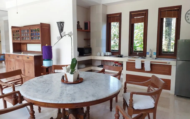 Villa Rumah Isah