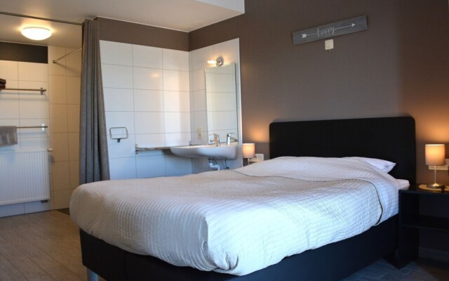 Lovely Holiday Home in Bastogne with Hot Tub