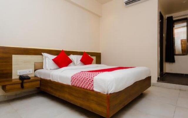 OYO 28714 Garima Palace