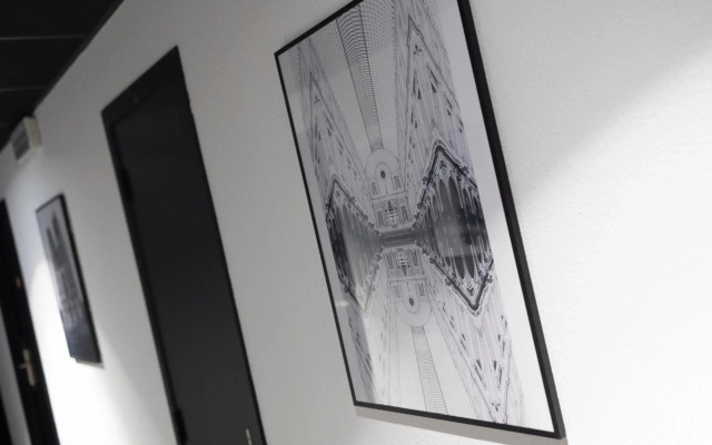 Aris Grand-Place Hotel