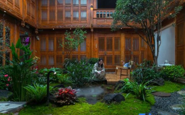 Lijiang Sunshine Garden Villa