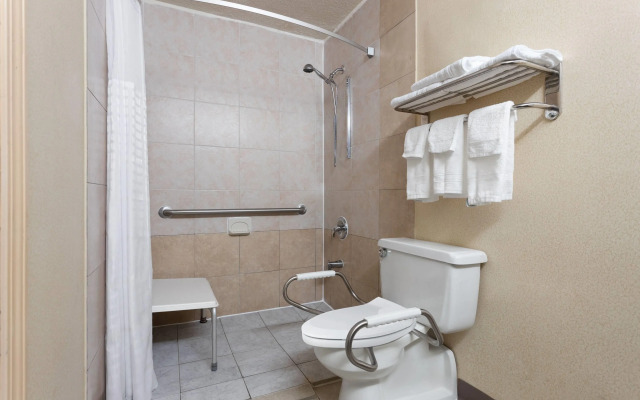 Super 8 by Wyndham Columbus