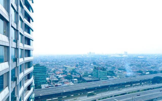 Best Modern Studio At Grand Kamala Lagoon Apartment