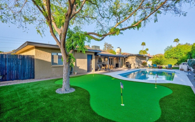 Entertainers Dream! 4 Bdrm / HTD Pool/ Games!