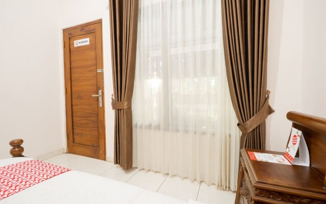 OYO 1885 Wisma Wongso Syariah